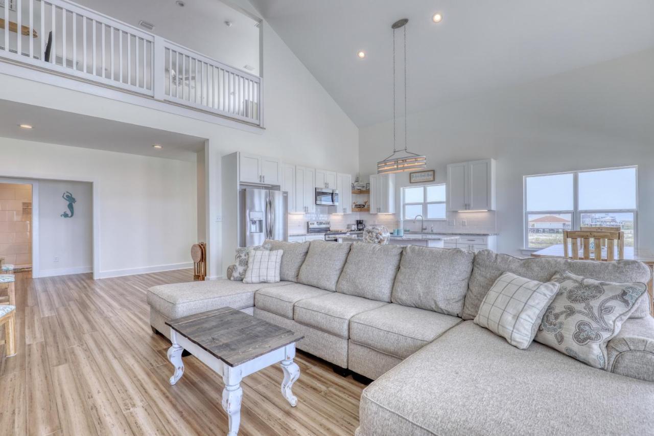Salty Seahorse - Waterfront! Pet Friendly! Game Room, Pool Table, Beautiful Views - Room For The Whole Family Home Dauphin Island Exterior photo