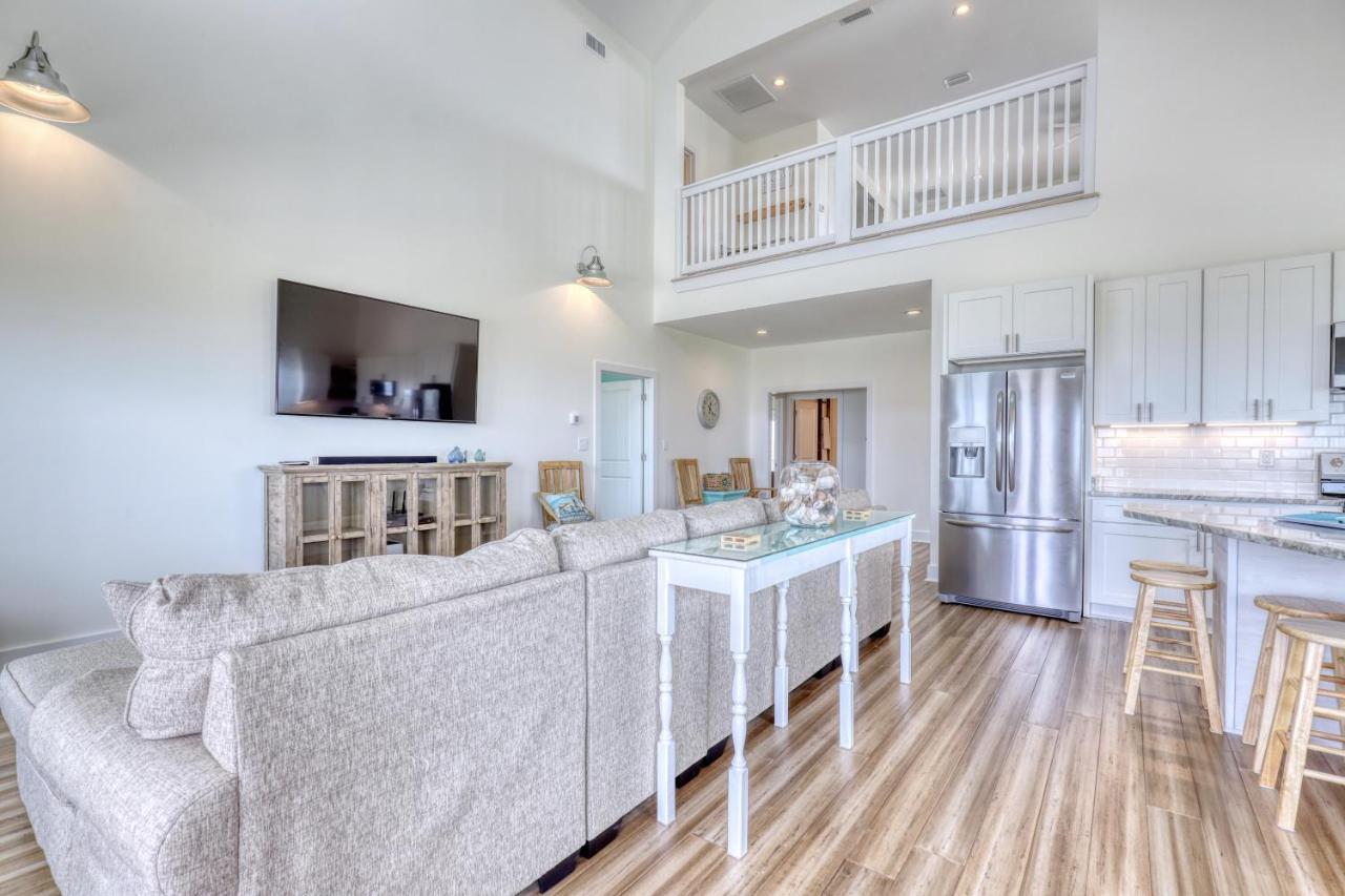Salty Seahorse - Waterfront! Pet Friendly! Game Room, Pool Table, Beautiful Views - Room For The Whole Family Home Dauphin Island Exterior photo